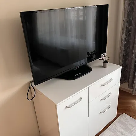 Διαμέρισμα Two-bedroom Vintage Location *